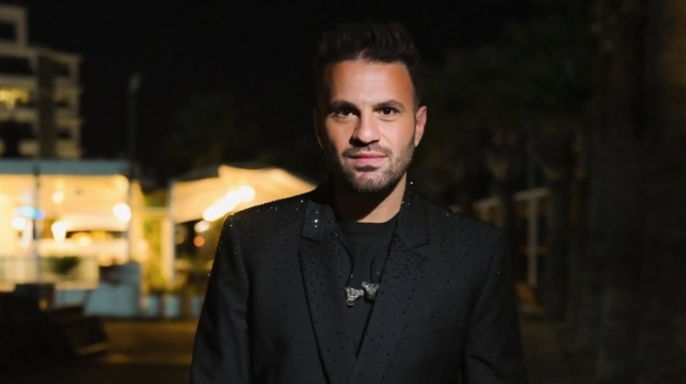 Hovig: Ποζάρει χαμογελαστός και ο γιος του απαθανατίζει τη στιγμή [εικόνα]